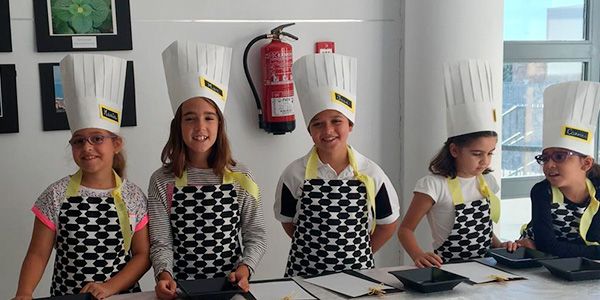 KREATIVER BACK- UND KOCHKURS